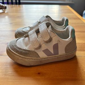 Veja Velcro shoes